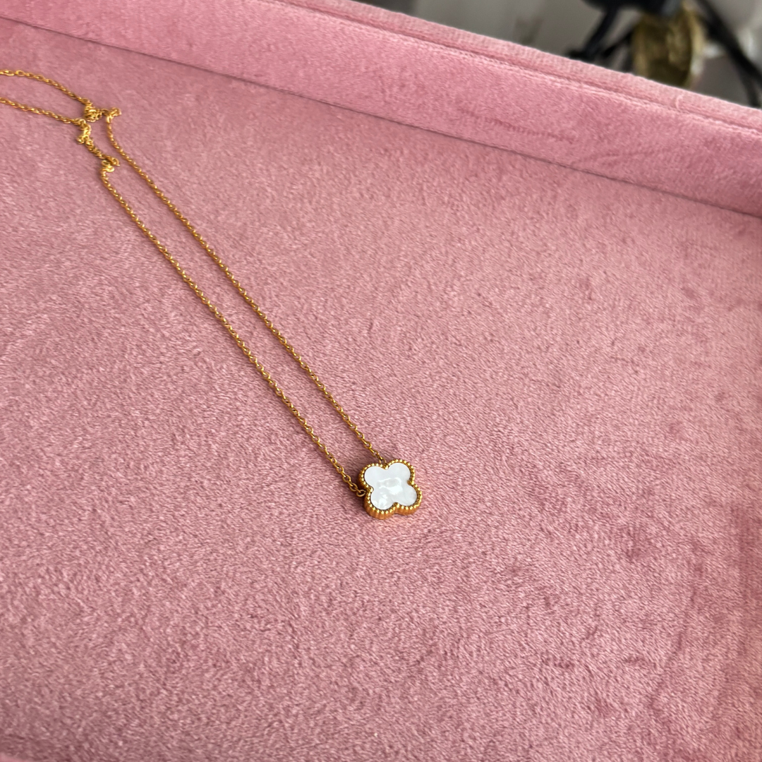 Collar Trébol Blanco
