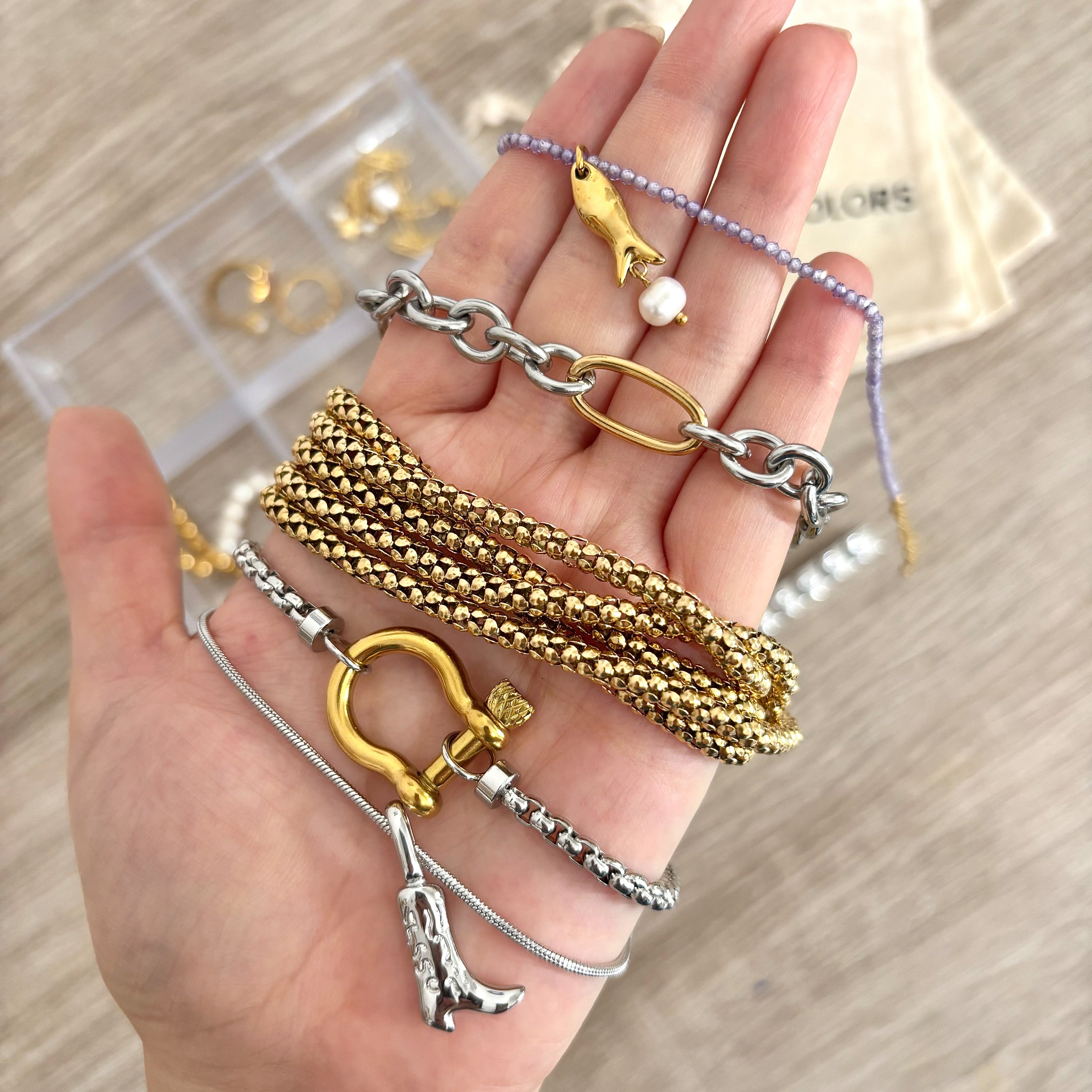 Collares