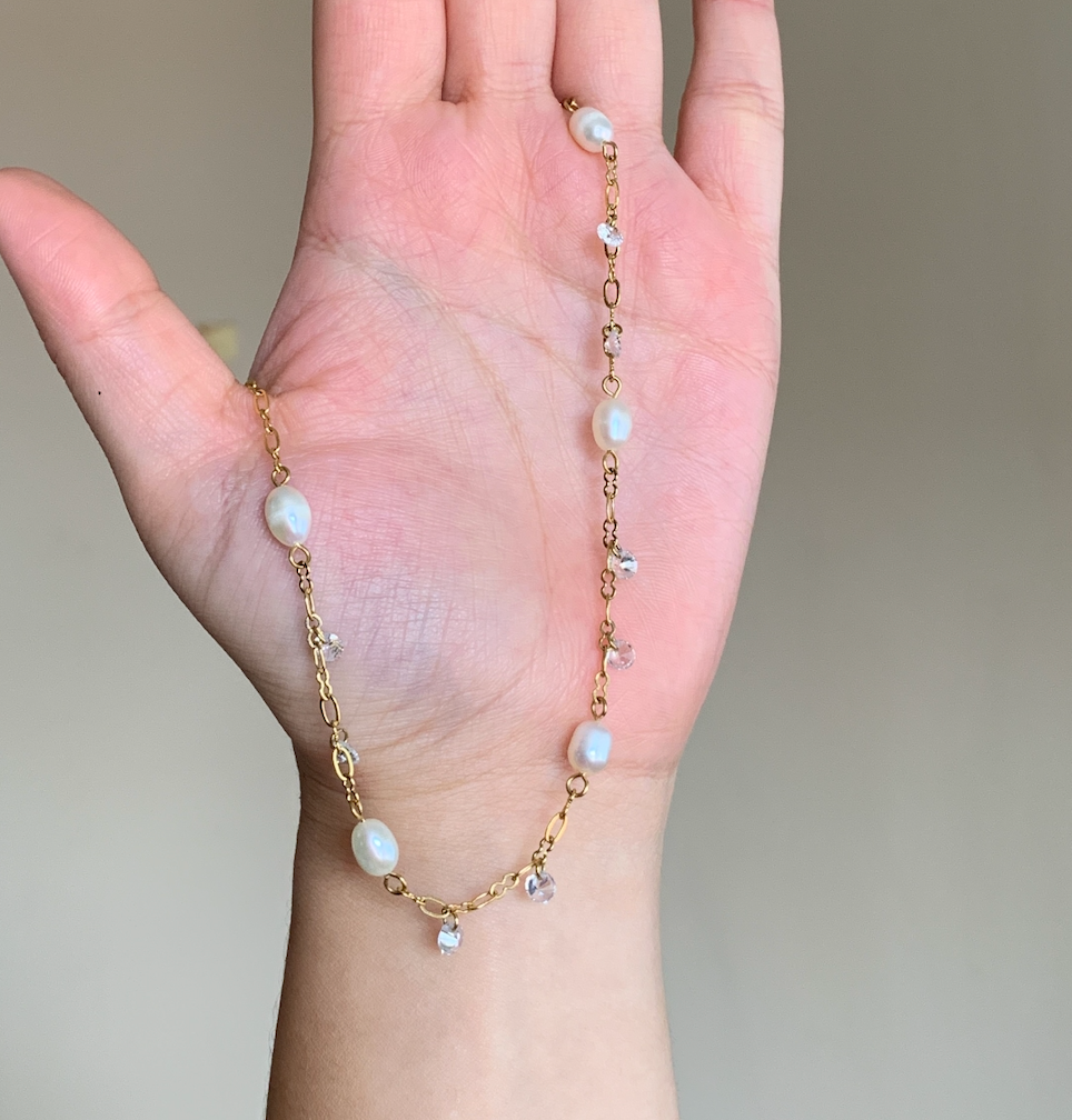 Collar Clear Pearl