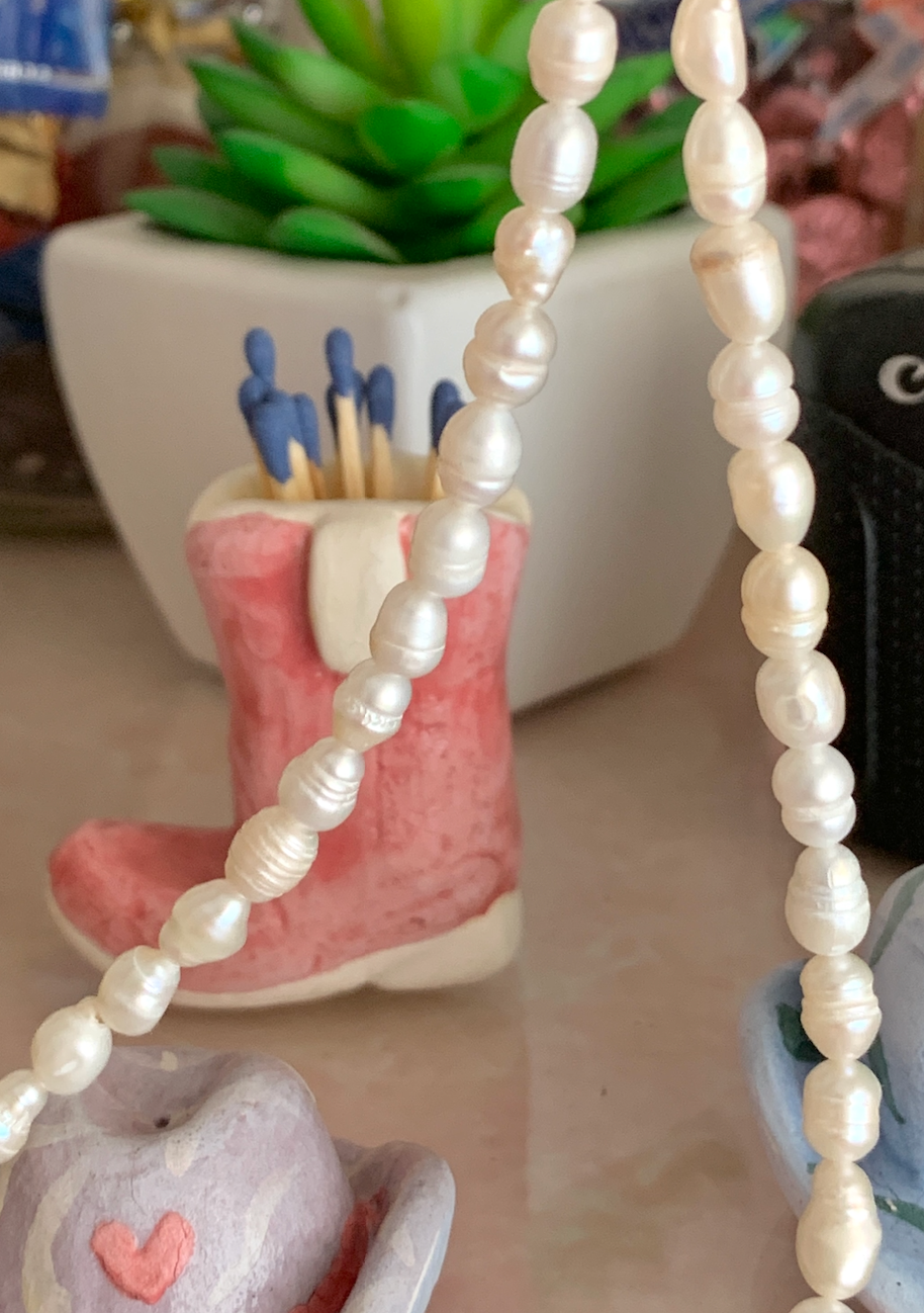 Classic natural pearl necklace