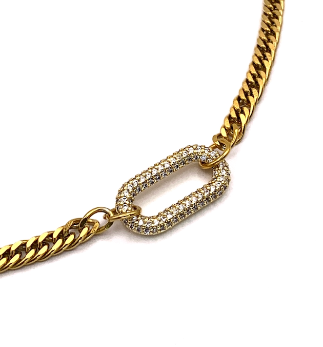 Cadena con dije de broche