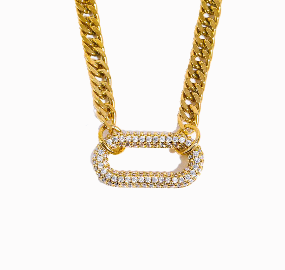 Cadena con dije de broche