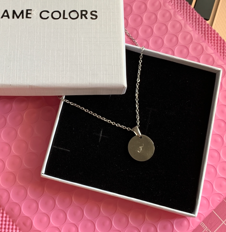 Collar Placa Inicial Plata