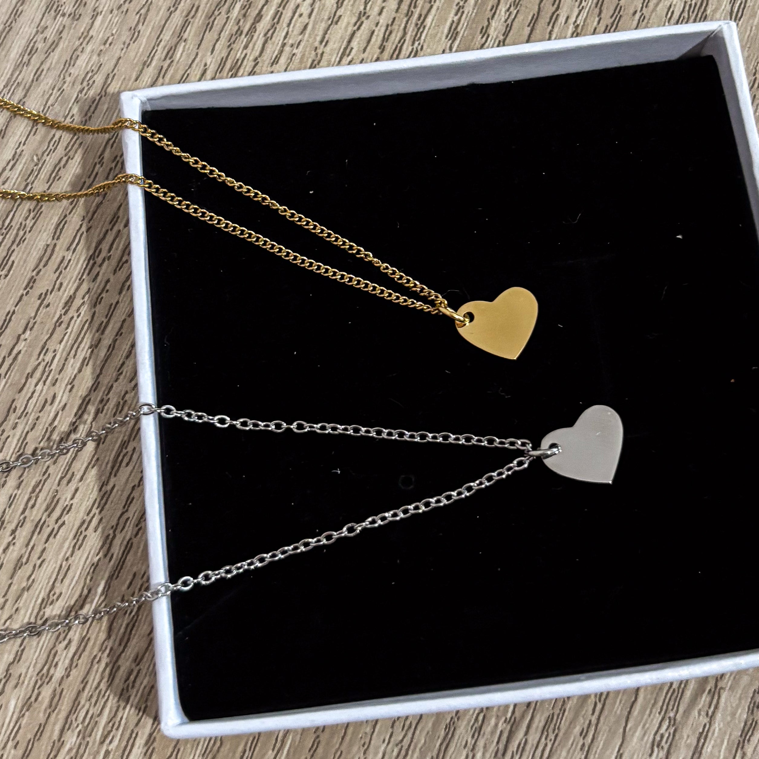 Collar Placa Mini Corazón