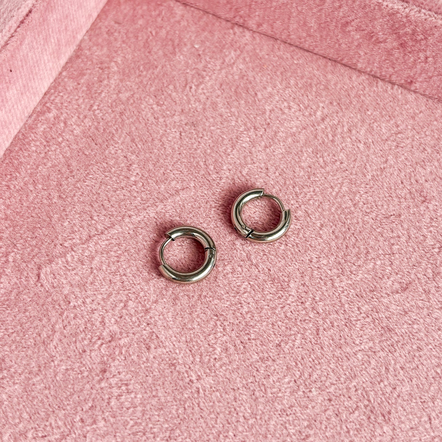 Mid Silver Hoops