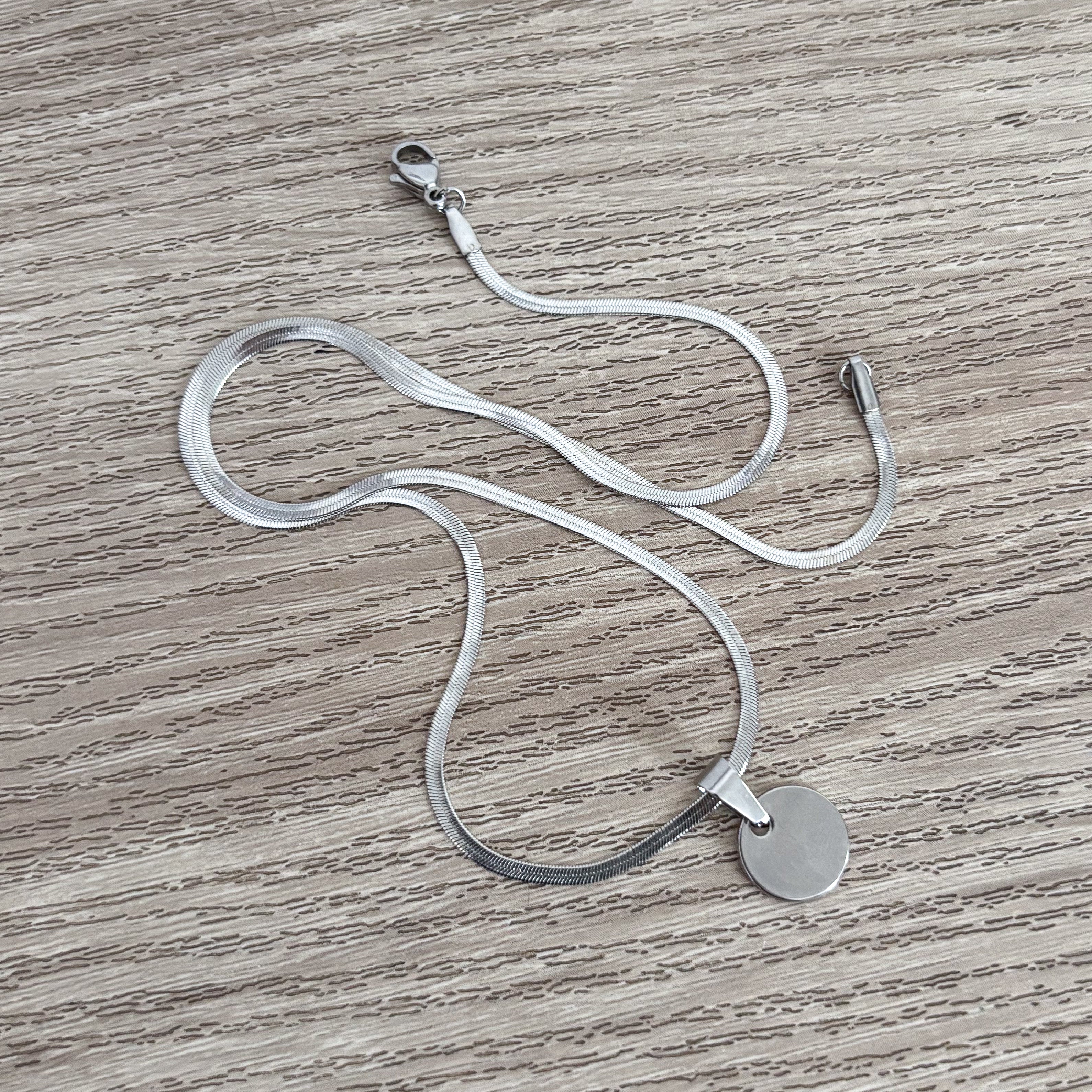 Cadena Hebi con Placa
