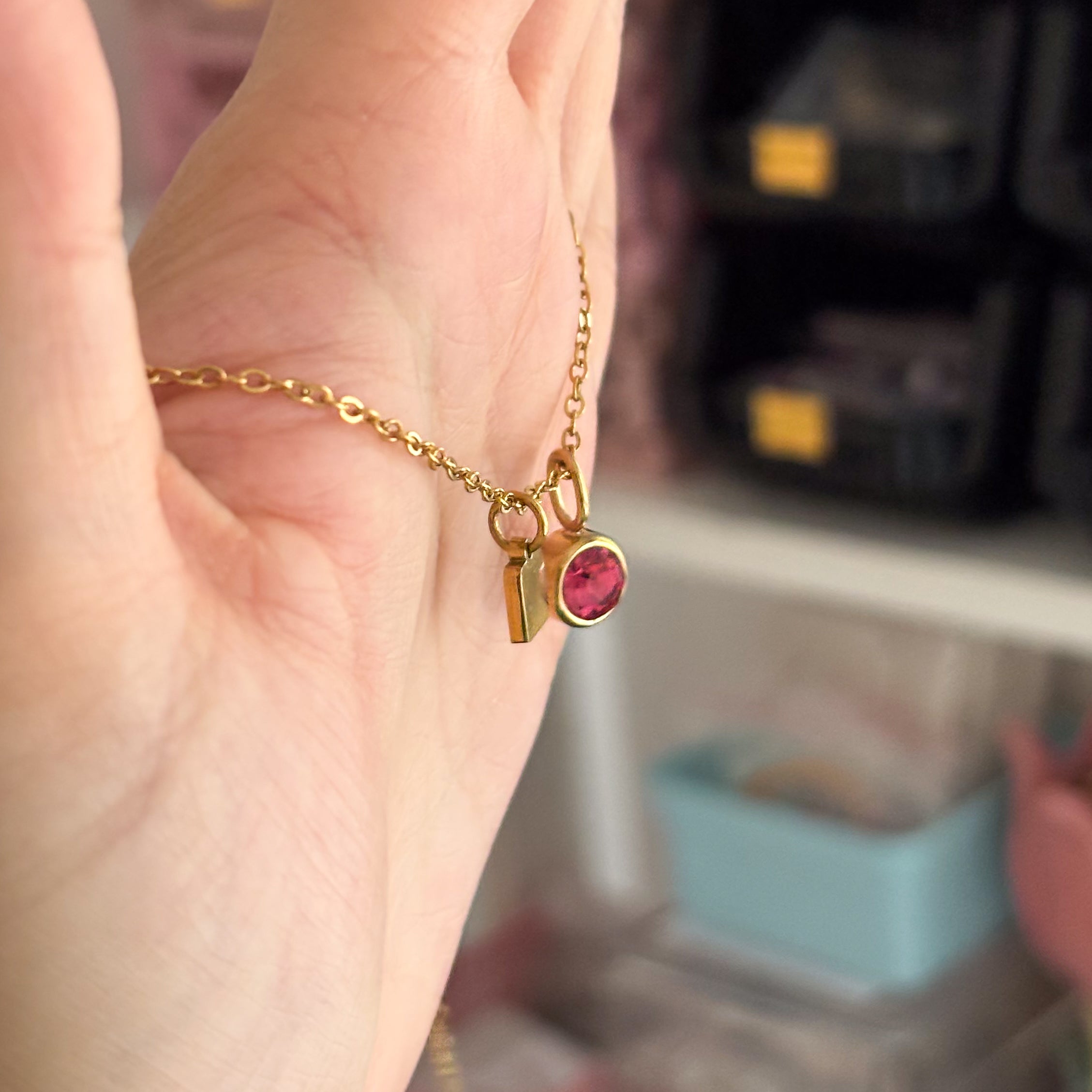 Collar Mini Placa con Birthstone