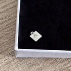 Collar Mini Placa Inicial