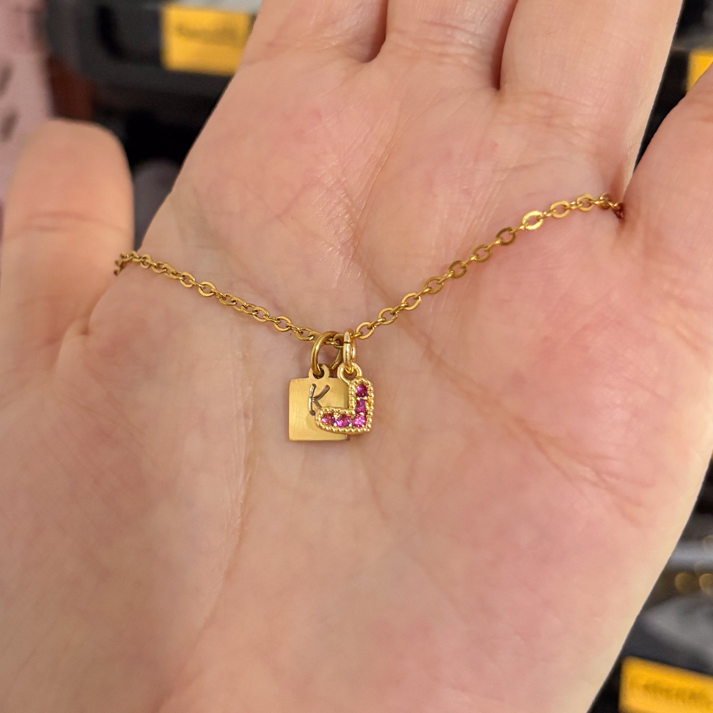 Collar Mini Placa Inicial