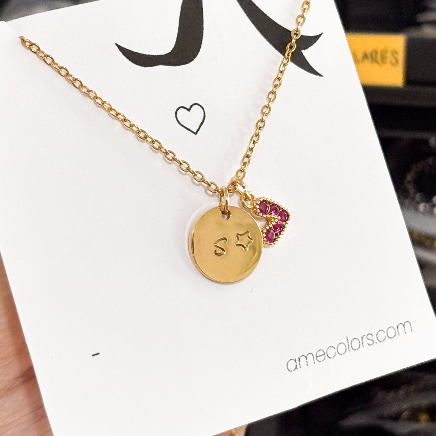 Collar Placa Dorada Dijes
